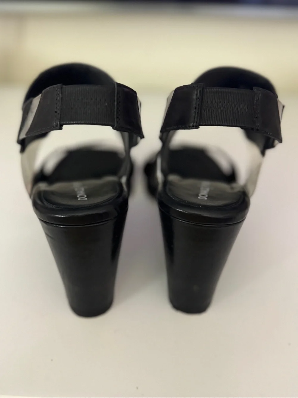 Donald J. Pliner monochrome patent